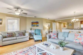 Downtown Tybee-Brass Rail-3 bed-2 covered parking